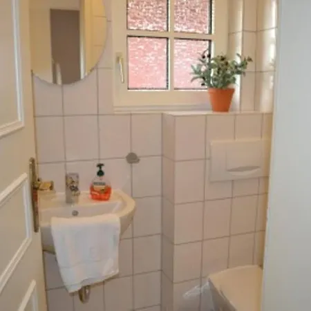 Fischerhuus Apartament *